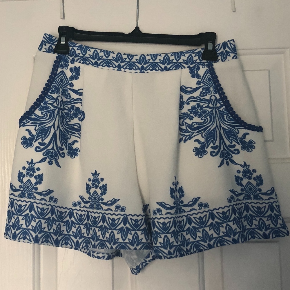 Xhilaration Flowy Shorts
